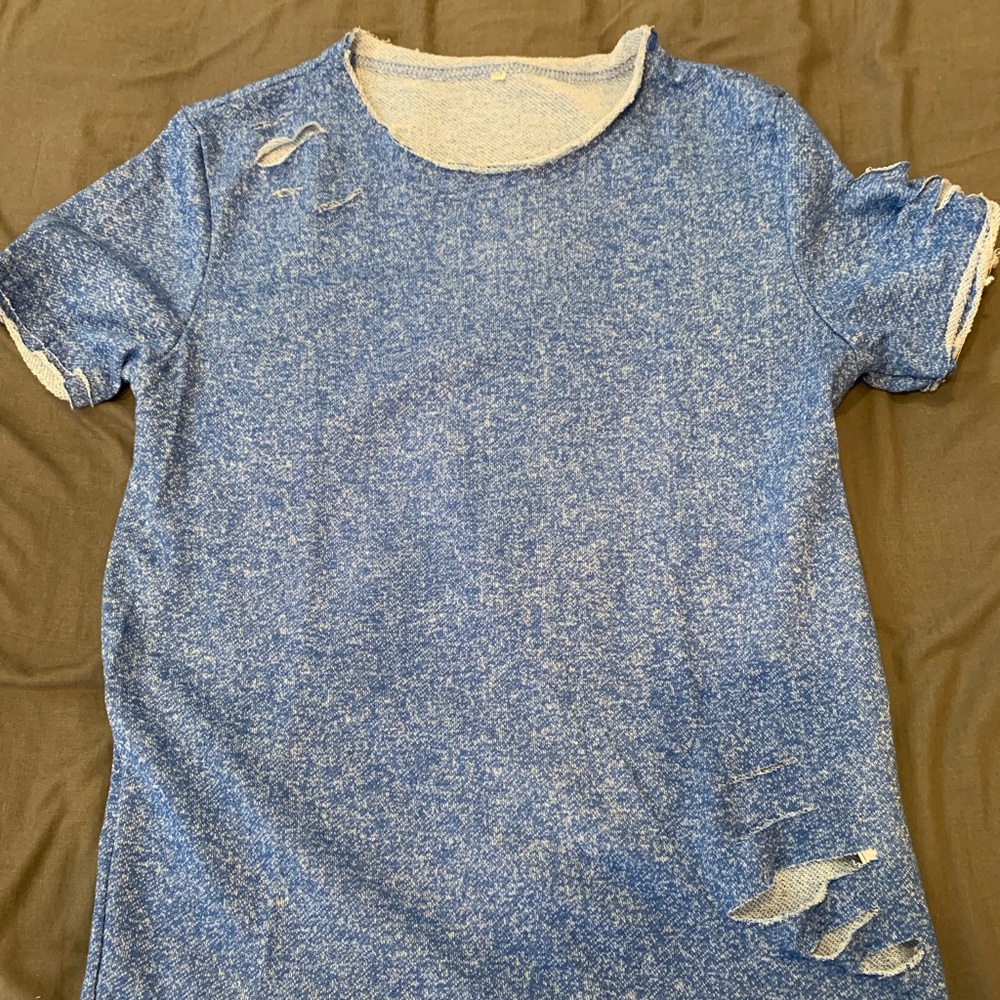 Tattered/slashed style t shirt